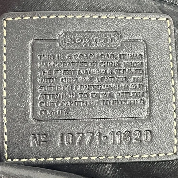 Coach y2k black Signature Hamptons Satchel bag - Picture 11 of 11